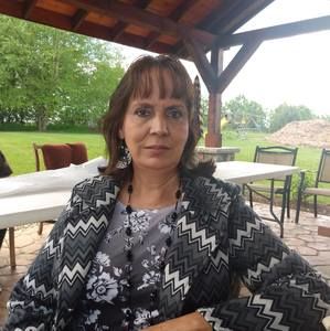 Meet your Posher, Beatriz